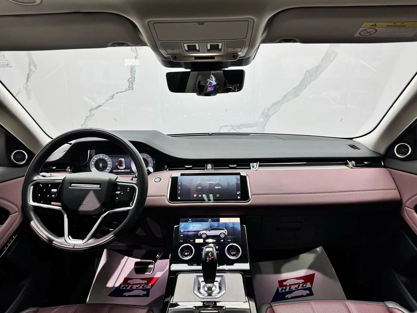 Land Rover Range Rover Evoque 2024 — Фото 9/20