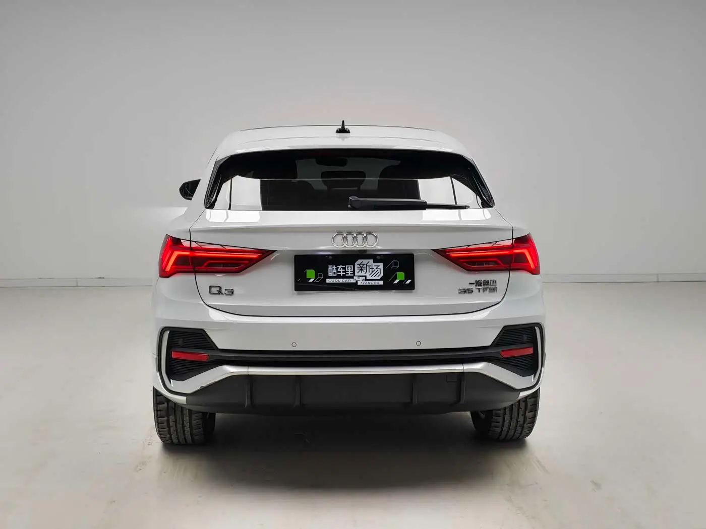 Audi Q3 Sportback 2021 — Фото 5/18