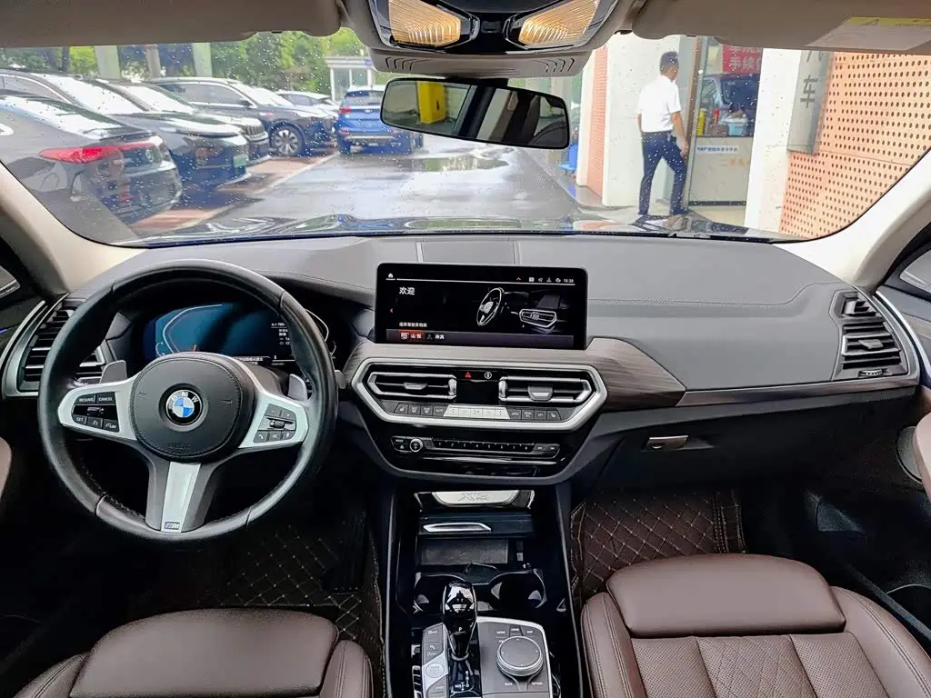 BMW X3 2021 — Фото 10/11