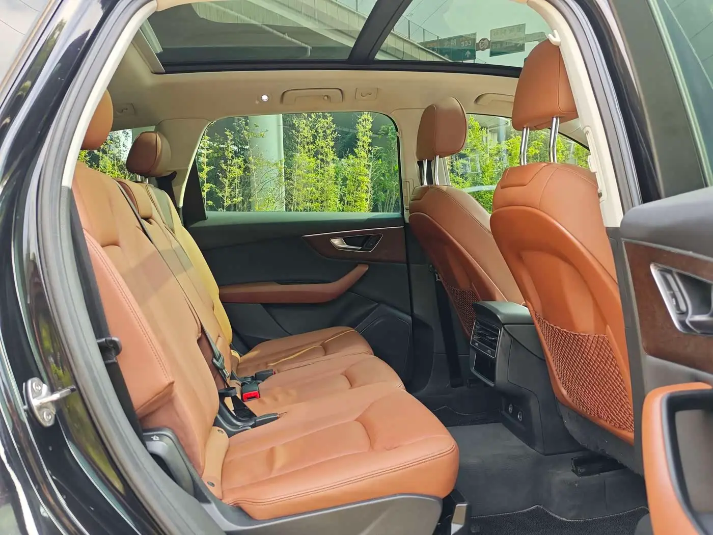 Audi Q7 2021 — Photo 9/16