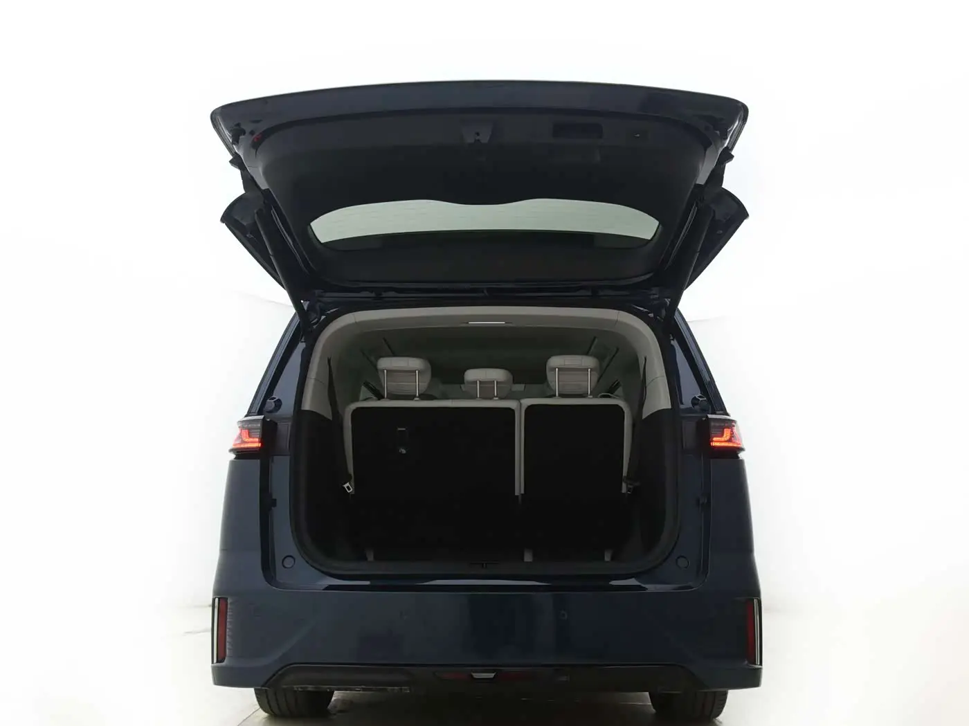 Voyah Auto Voyah Dreamer 2025 — Photo 15/20