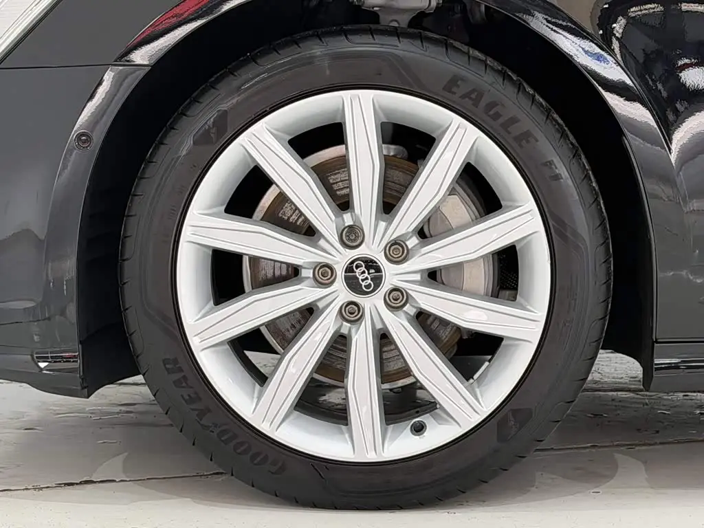 Audi A6L 2024 — Photo 9/20