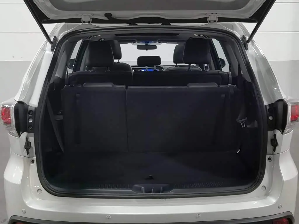 Toyota Highlander 2016 — Фото 16/20
