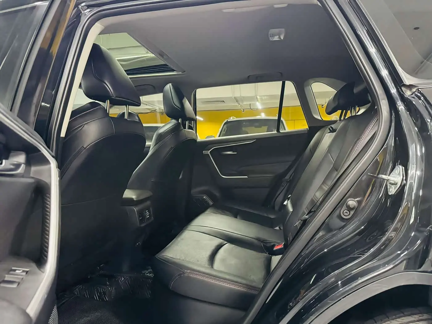 Toyota Wildlander New Energy 2022 — Photo 9/9