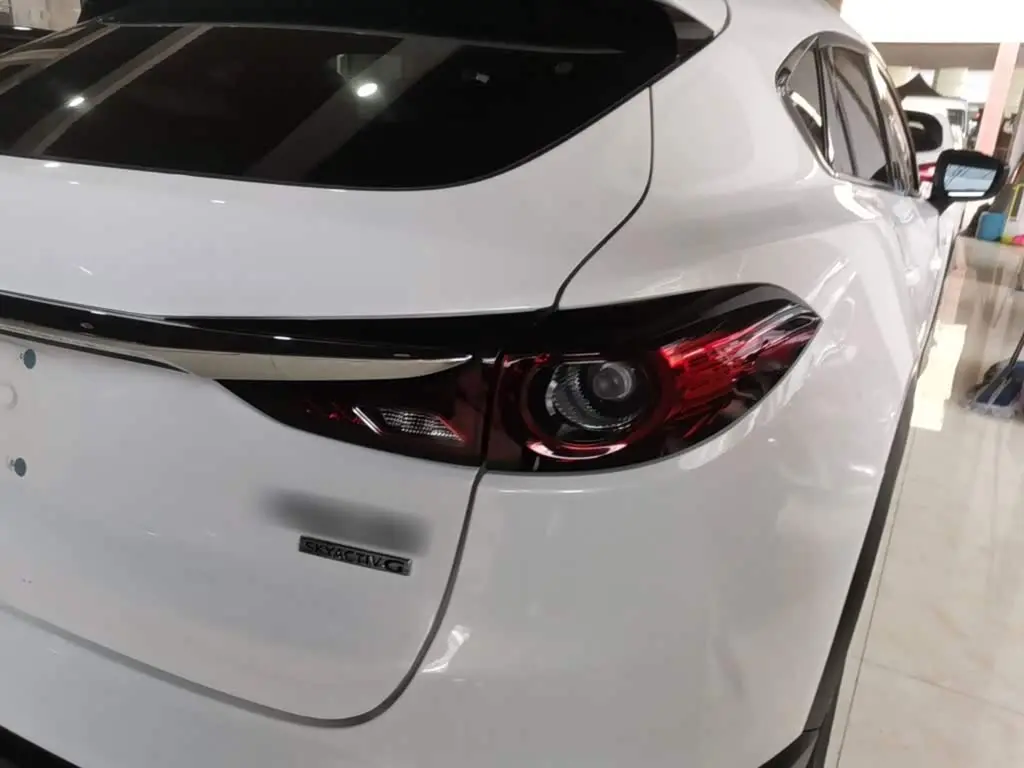 Mazda CX-4 2021 — Photo 8/20