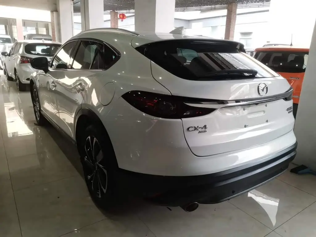 Mazda CX-4 2021 — Photo 5/20