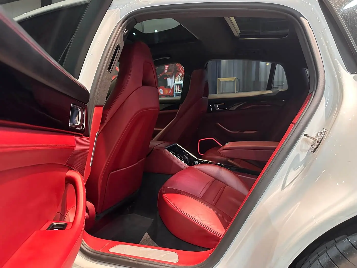 Porsche Panamera 2017 — Şəkil 7/19