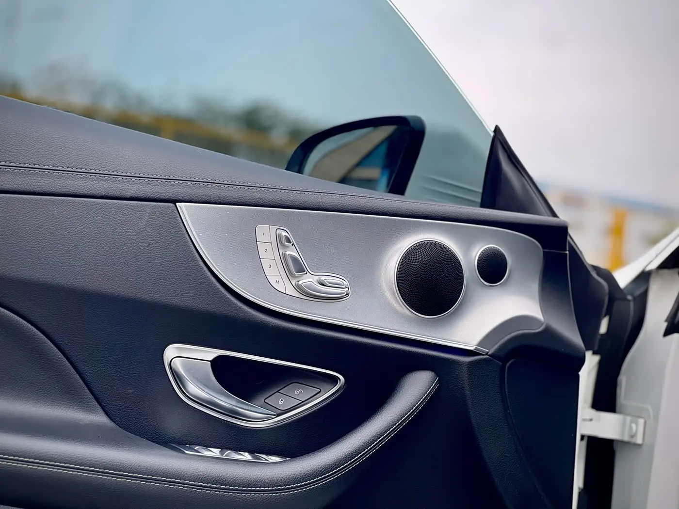 Mercedes-Benz E-Class 2019 — Фото 12/14