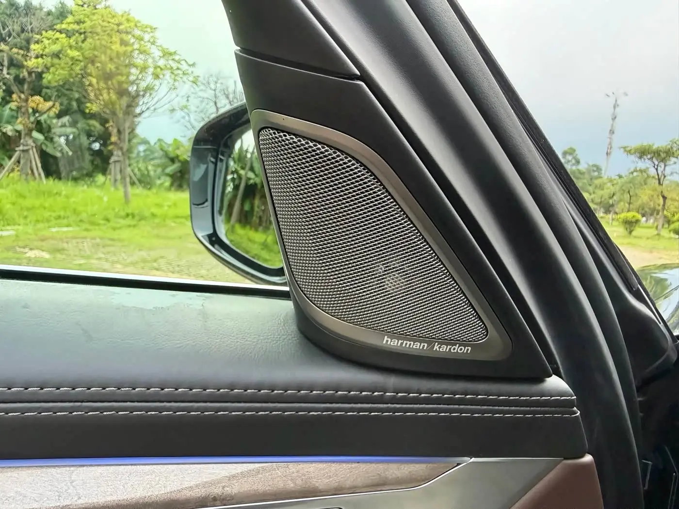 BMW 7 Series 2019 — Photo 17/20
