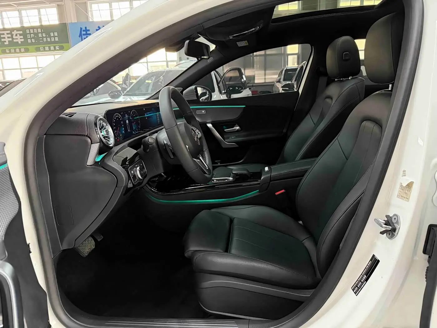Mercedes-Benz A-Class 2022 — Фото 8/20