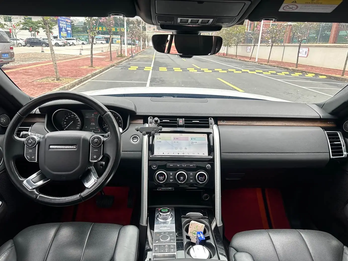 Land Rover Discovery 2017 — Фото 10/18