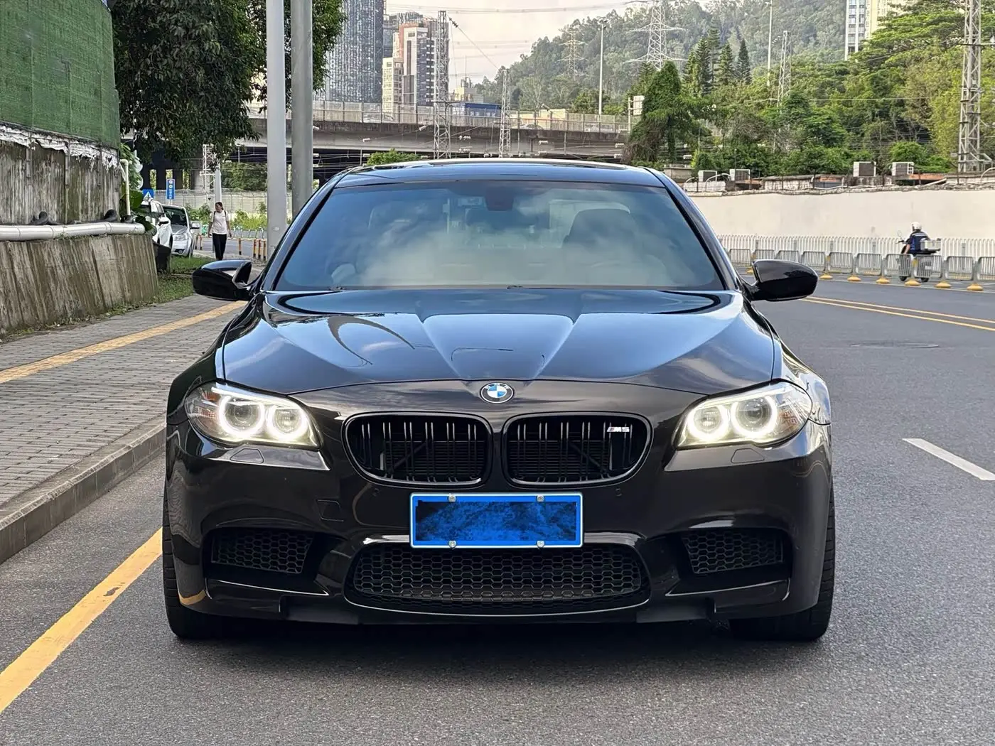 BMW M5 2014 — Фото 4/17