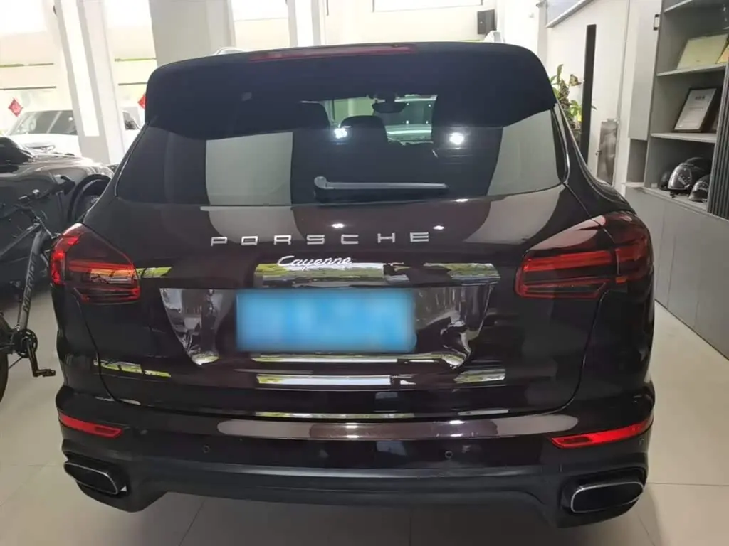 Porsche Cayenne 2016 — Photo 6/20