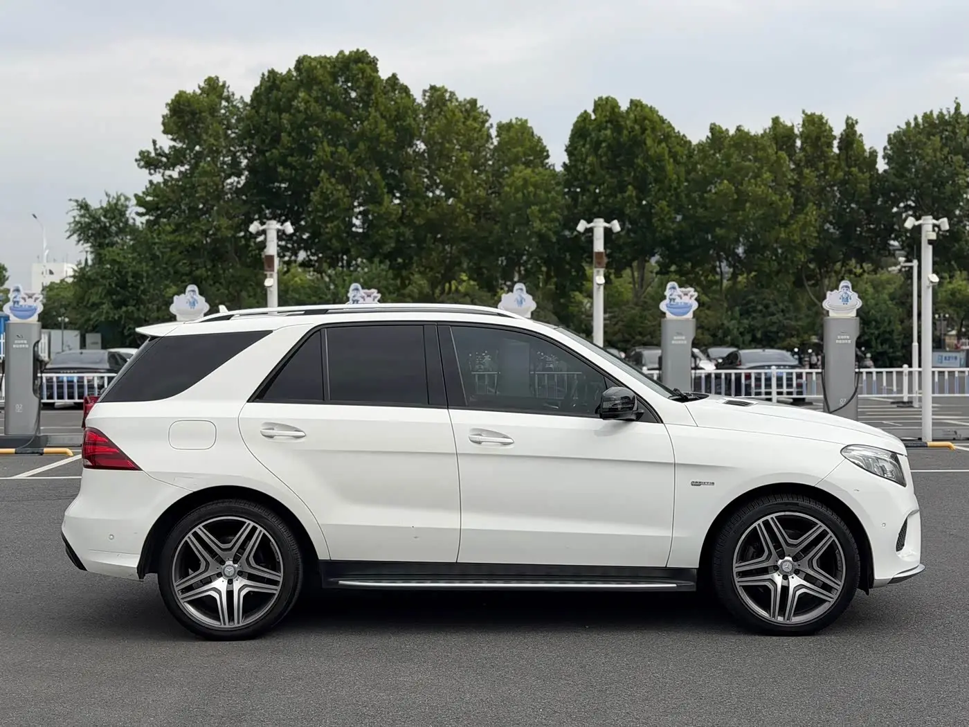 Mercedes-Benz GLE AMG 2018 — Photo 3/10