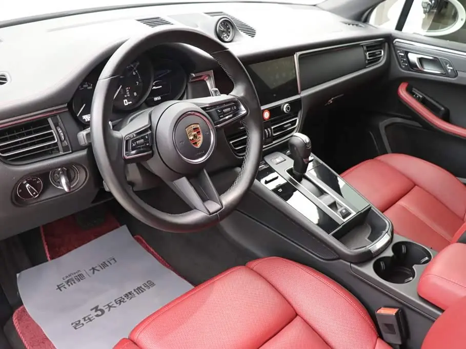 Porsche Macan 2023 — Photo 15/20