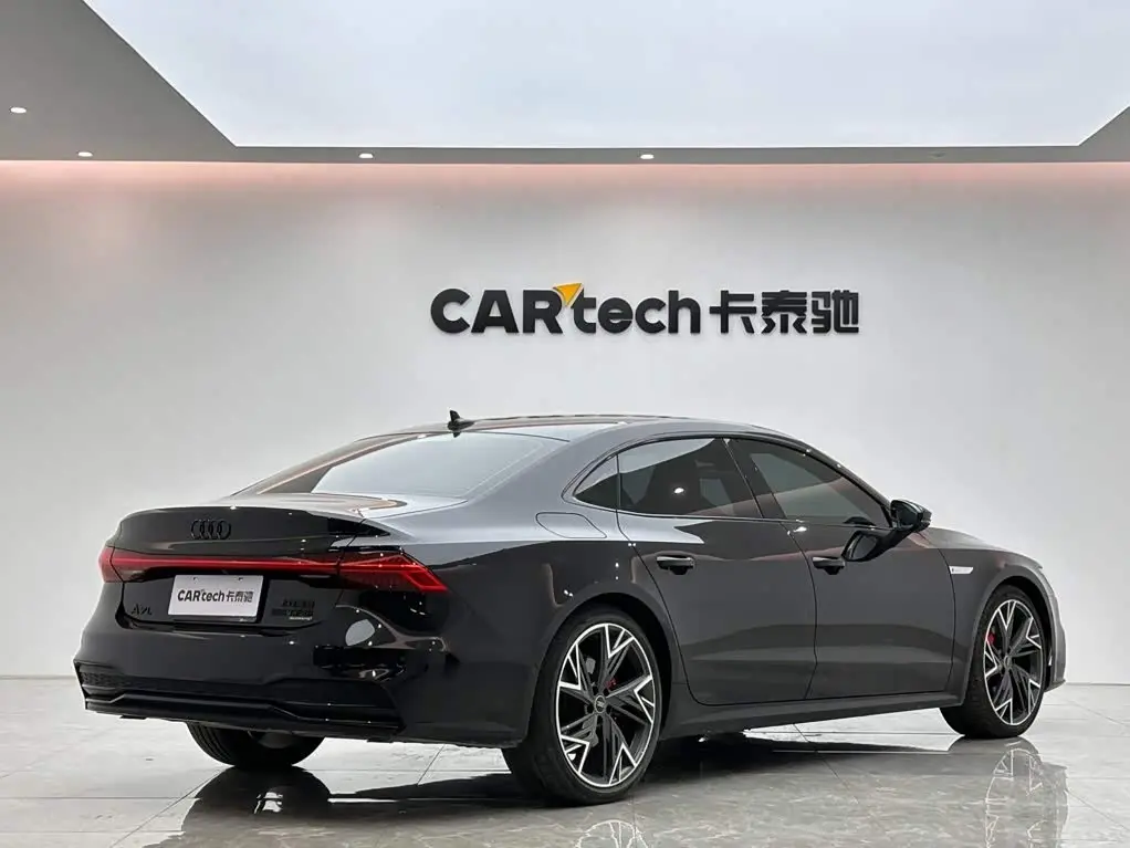 Audi A7L 2023 — Photo 5/17
