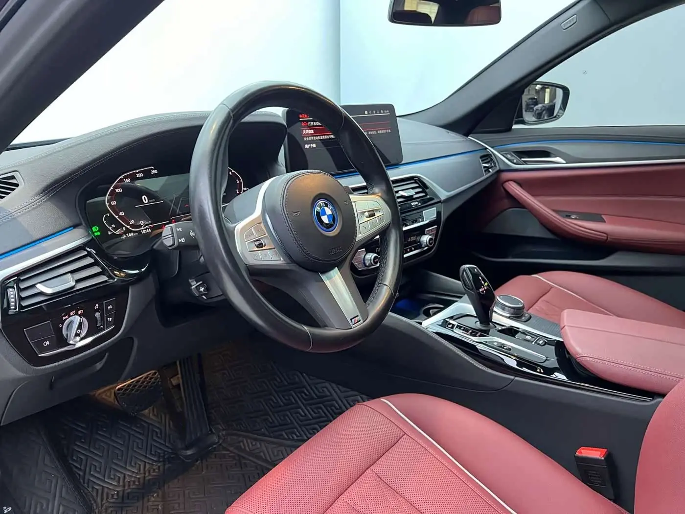 BMW 5 Series New Energy 2024 — Photo 6/10