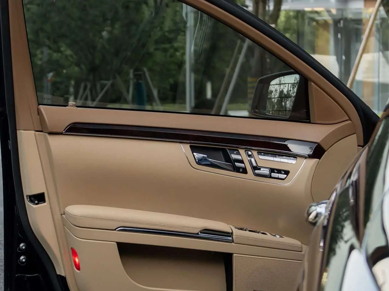 Mercedes-Benz S-Class 2013 — Photo 10/19