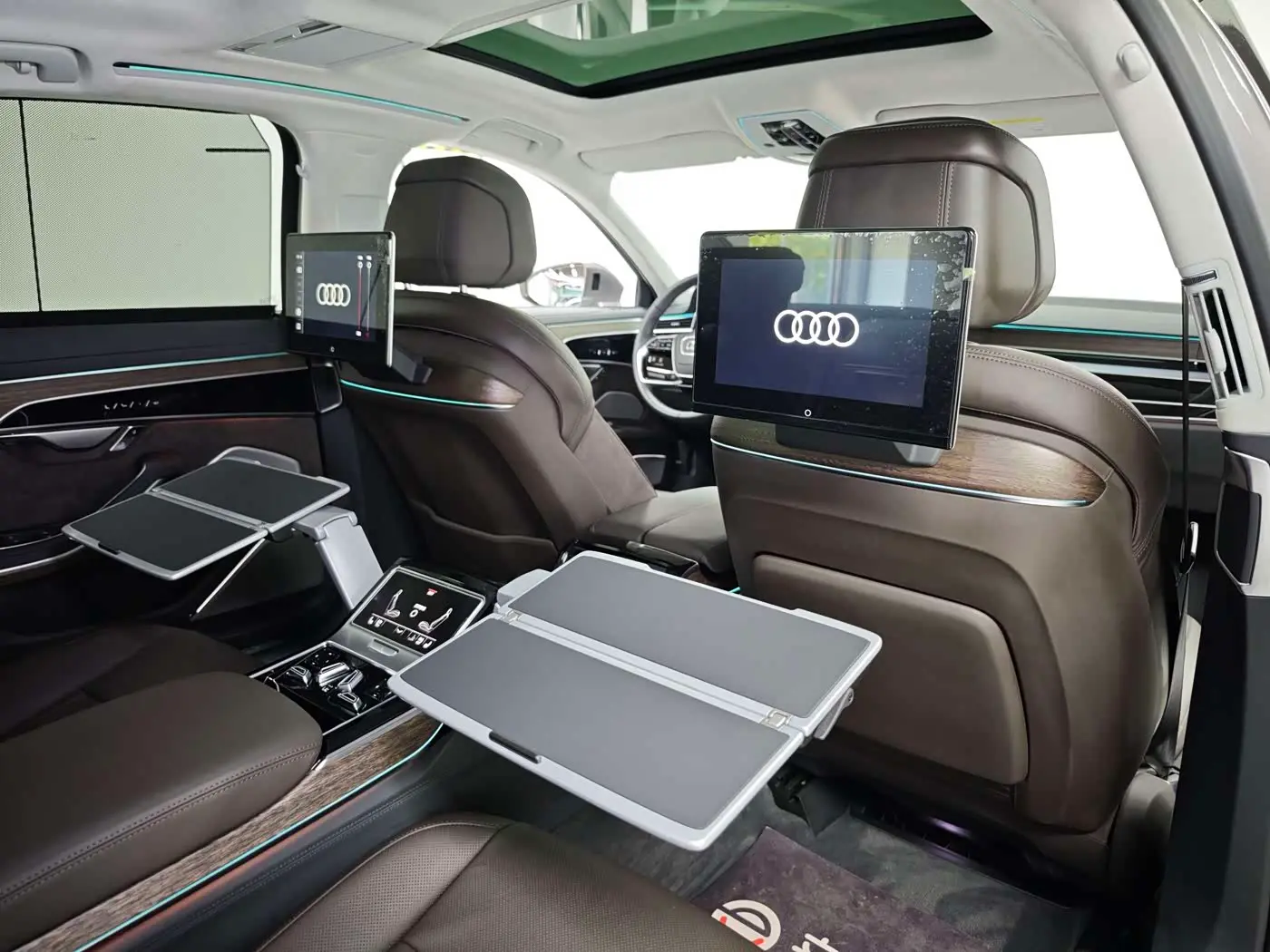 Audi A8 2021 — Фото 10/20