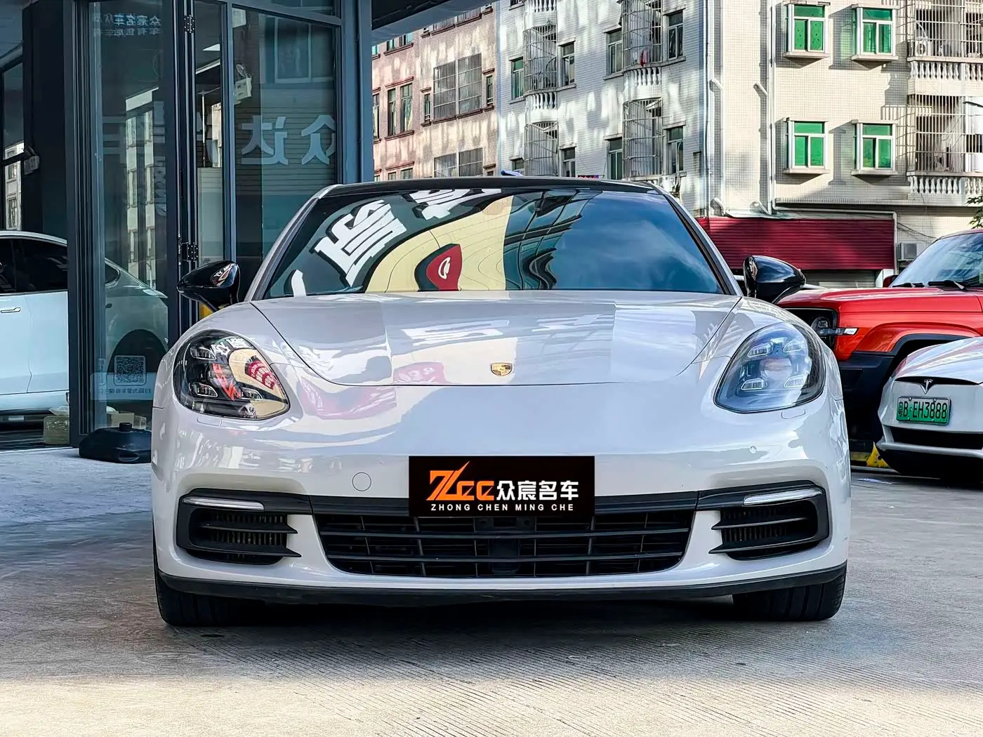 Porsche Panamera 2017 — Photo 2/14