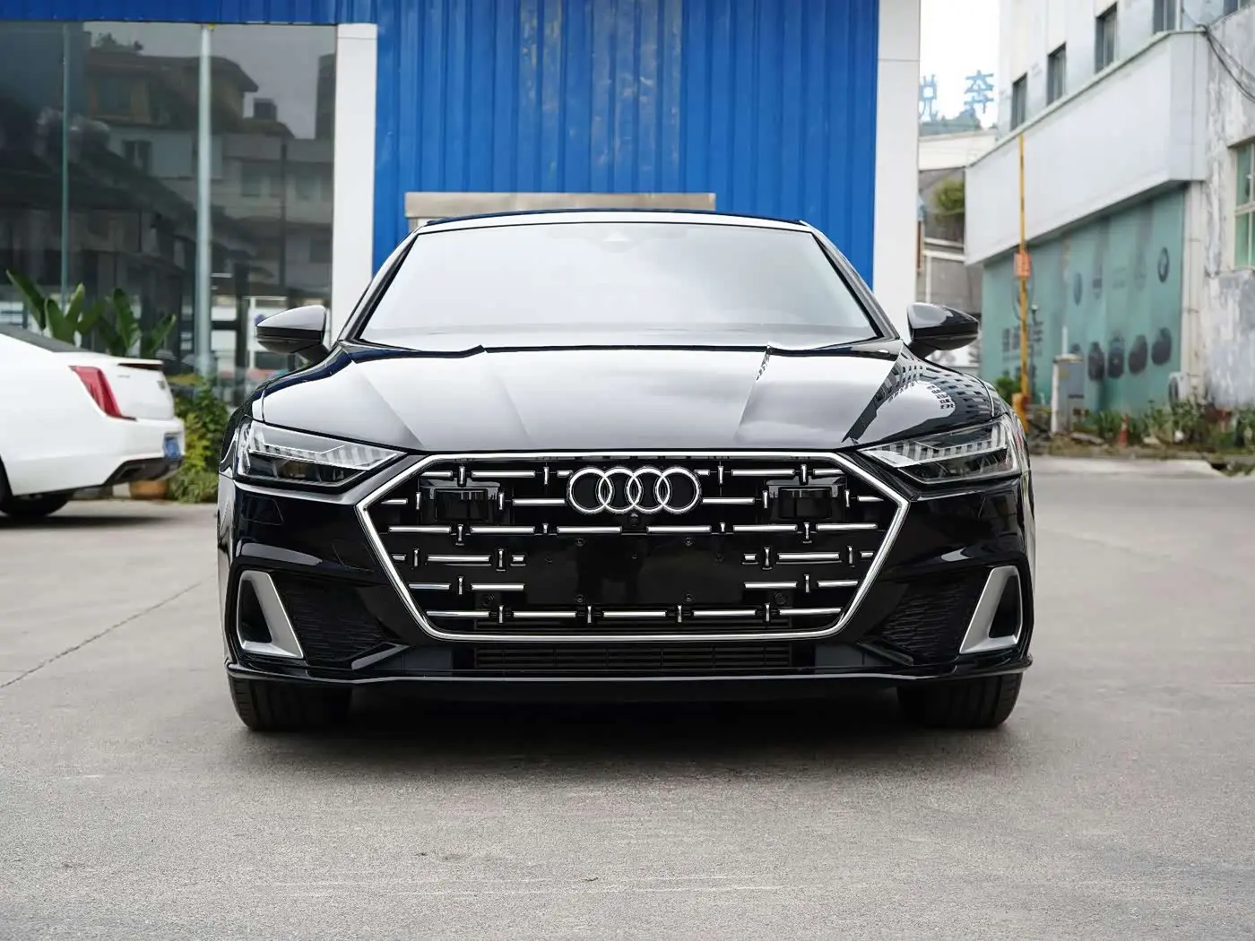 Audi A7L 2025 — Фото 4/18