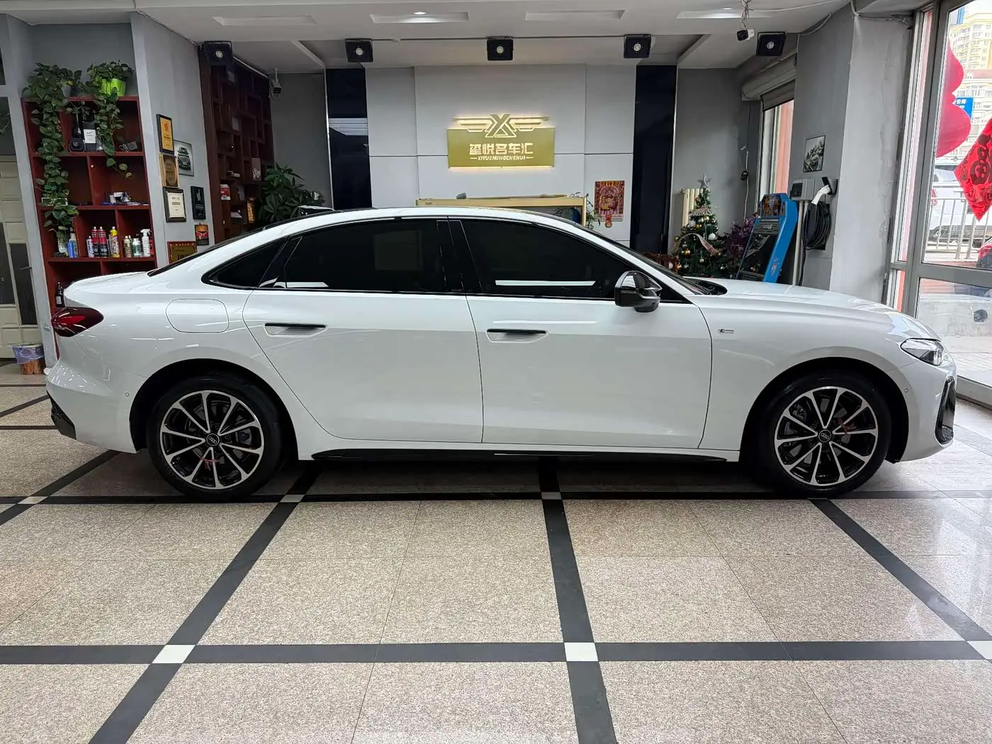 Audi A5L 2025 — Şəkil 4/20