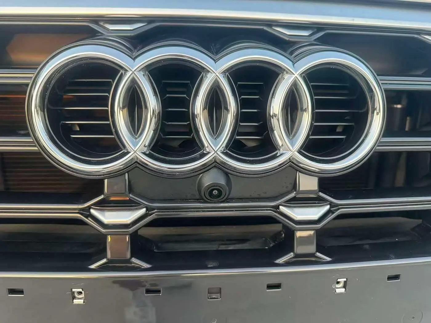 Audi Q3 2022 — Photo 8/19