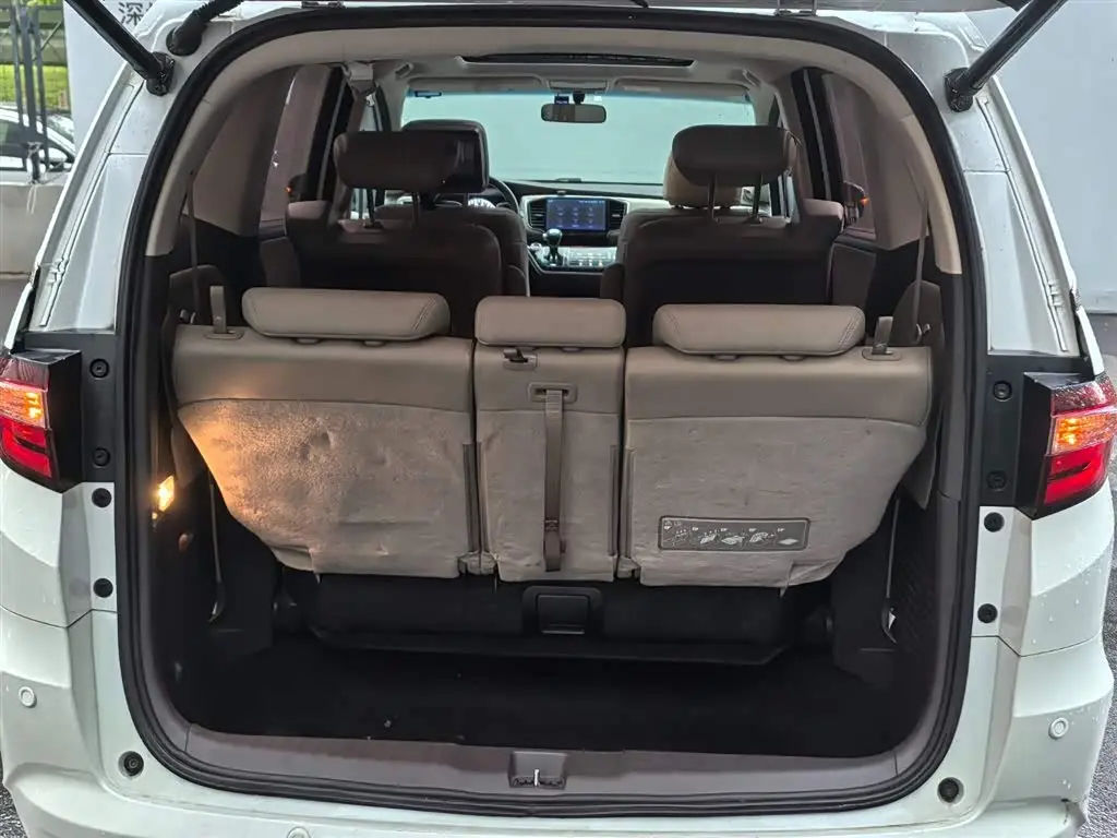 Honda Odyssey 2018 — Фото 9/20