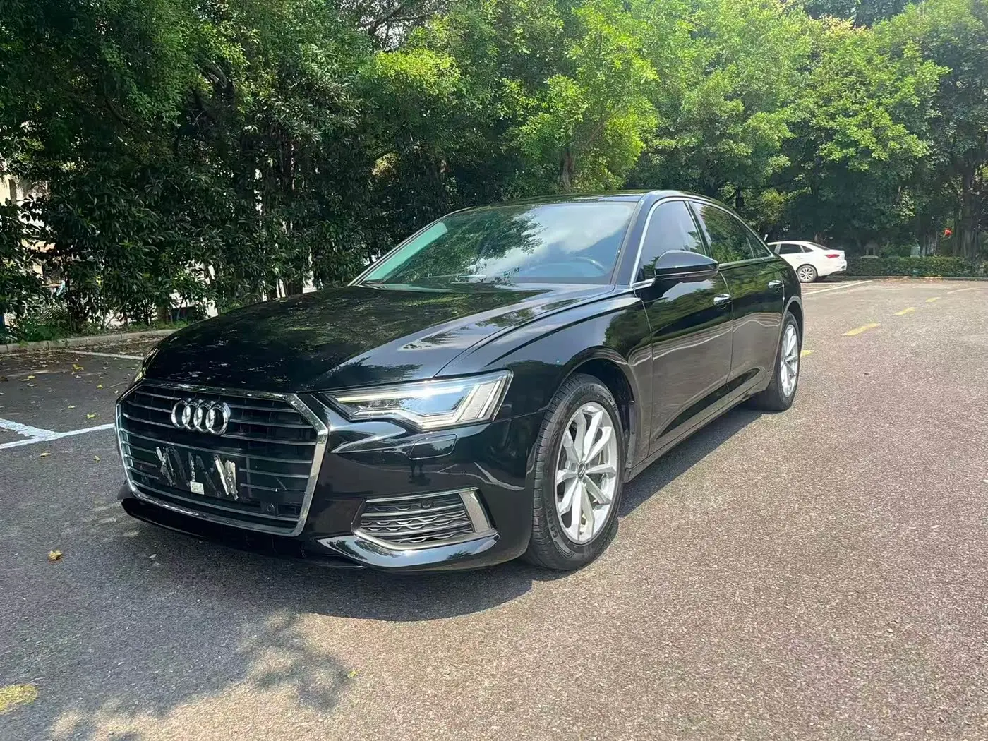 Audi A6L 2020 — Photo 3/16