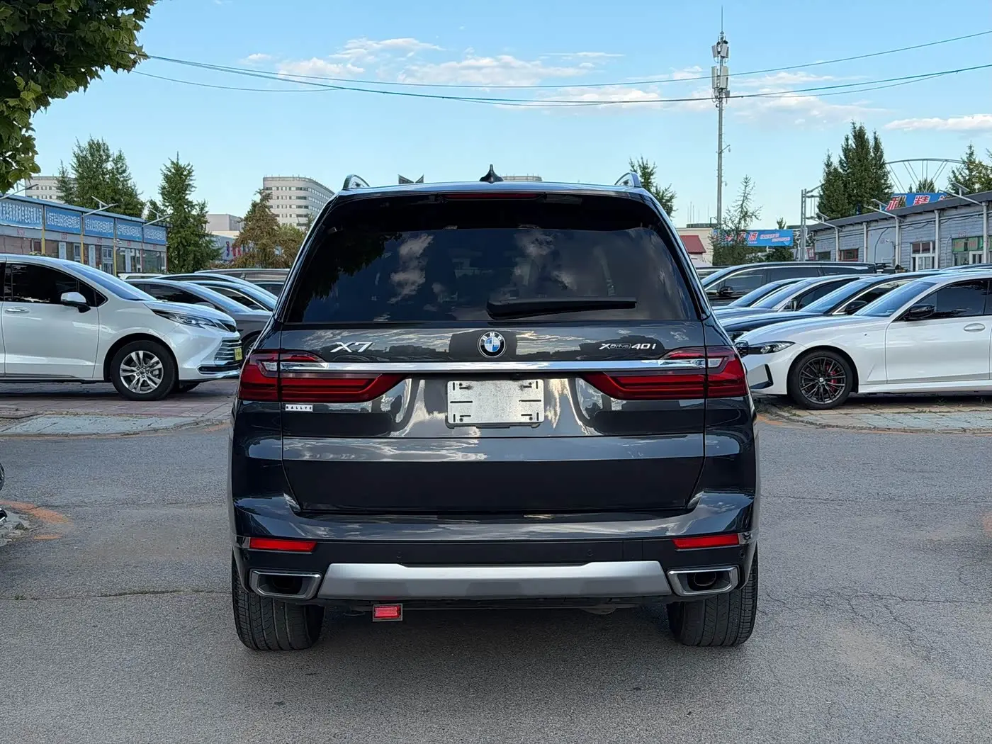 BMW X7 2020 — Фото 3/18