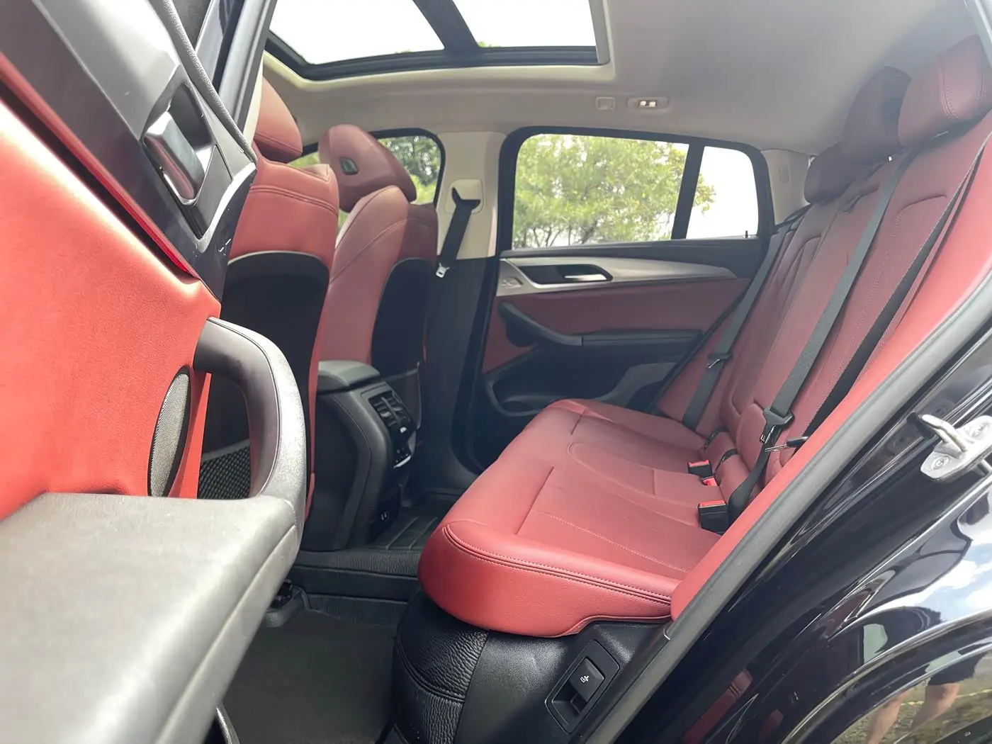 BMW X4 2024 — Photo 8/20