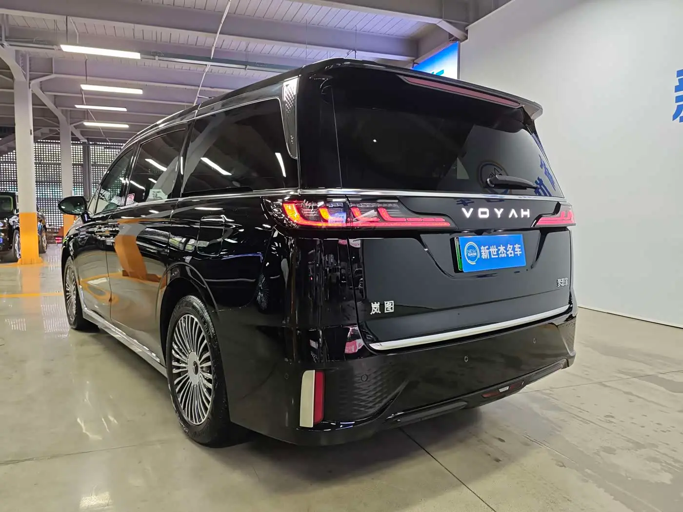 Voyah Auto Voyah Dreamer 2026 — Photo 15/18