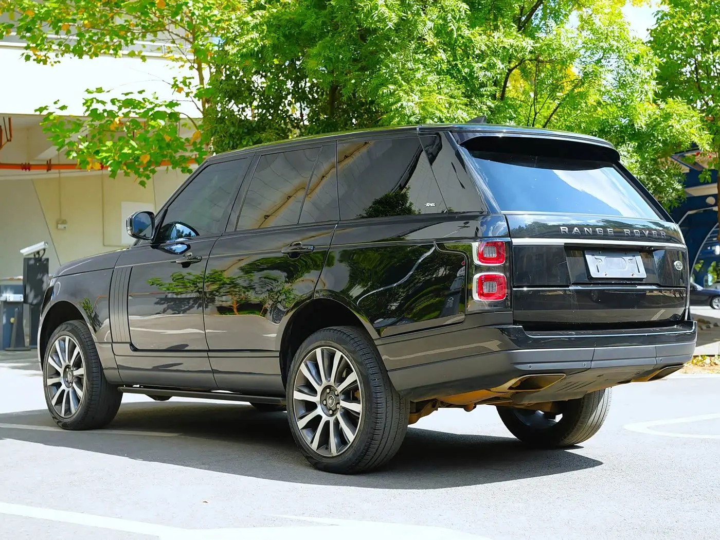 Land Rover Range Rover 2019 — Фото 10/18