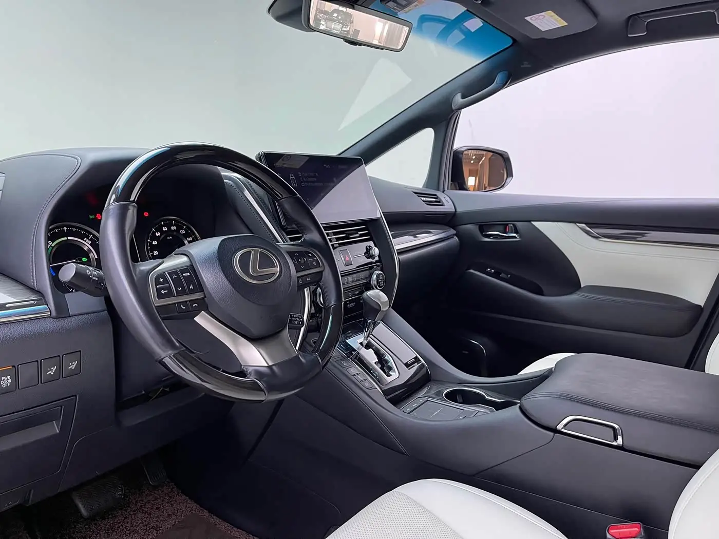 Lexus LM 2020 — Şəkil 4/15