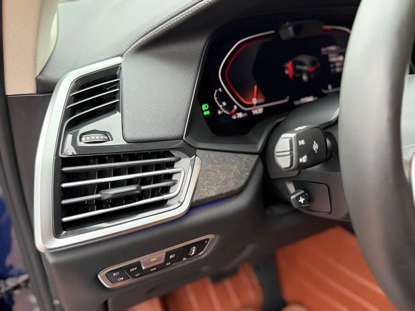 BMW X5 2019 — Фото 11/20