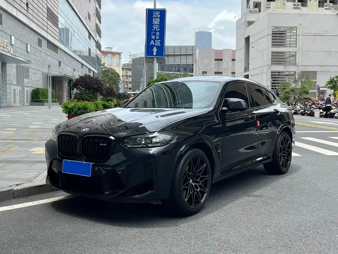 BMW X4 M 2023 — Фото 1/8
