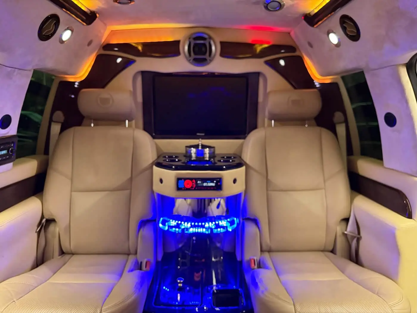 Cadillac Escalade 2010 — Photo 15/20
