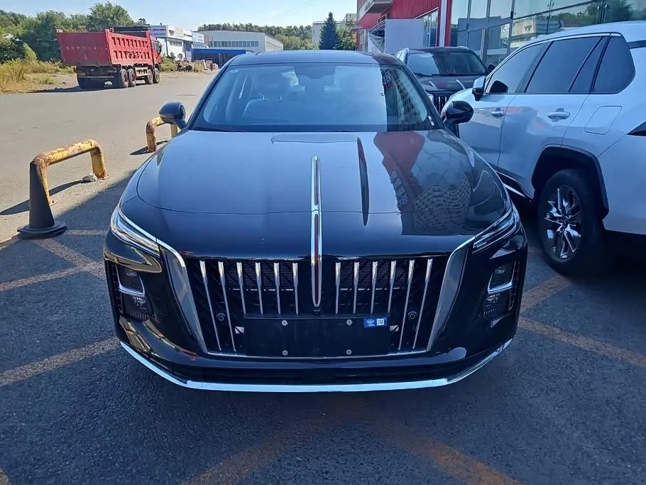 Hongqi H5 PHEV 2026 — Şəkil 2/16