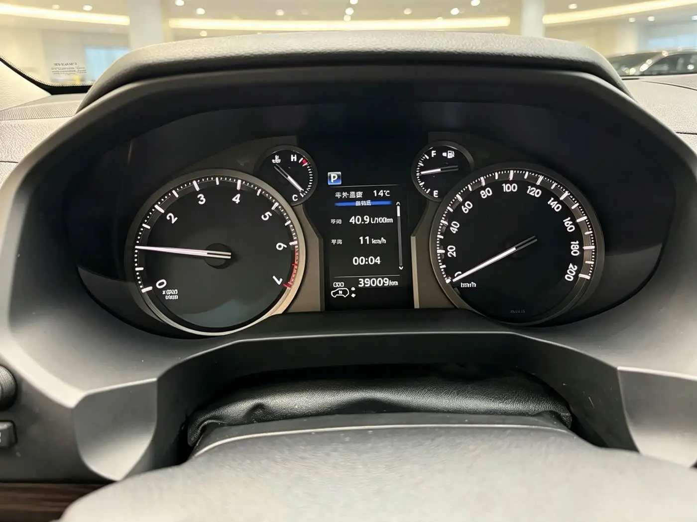 Toyota Prado 2019 — Şəkil 17/17