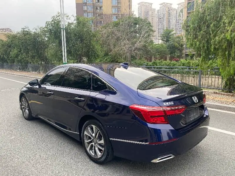 Honda Inspire 2019 — Фото 9/9