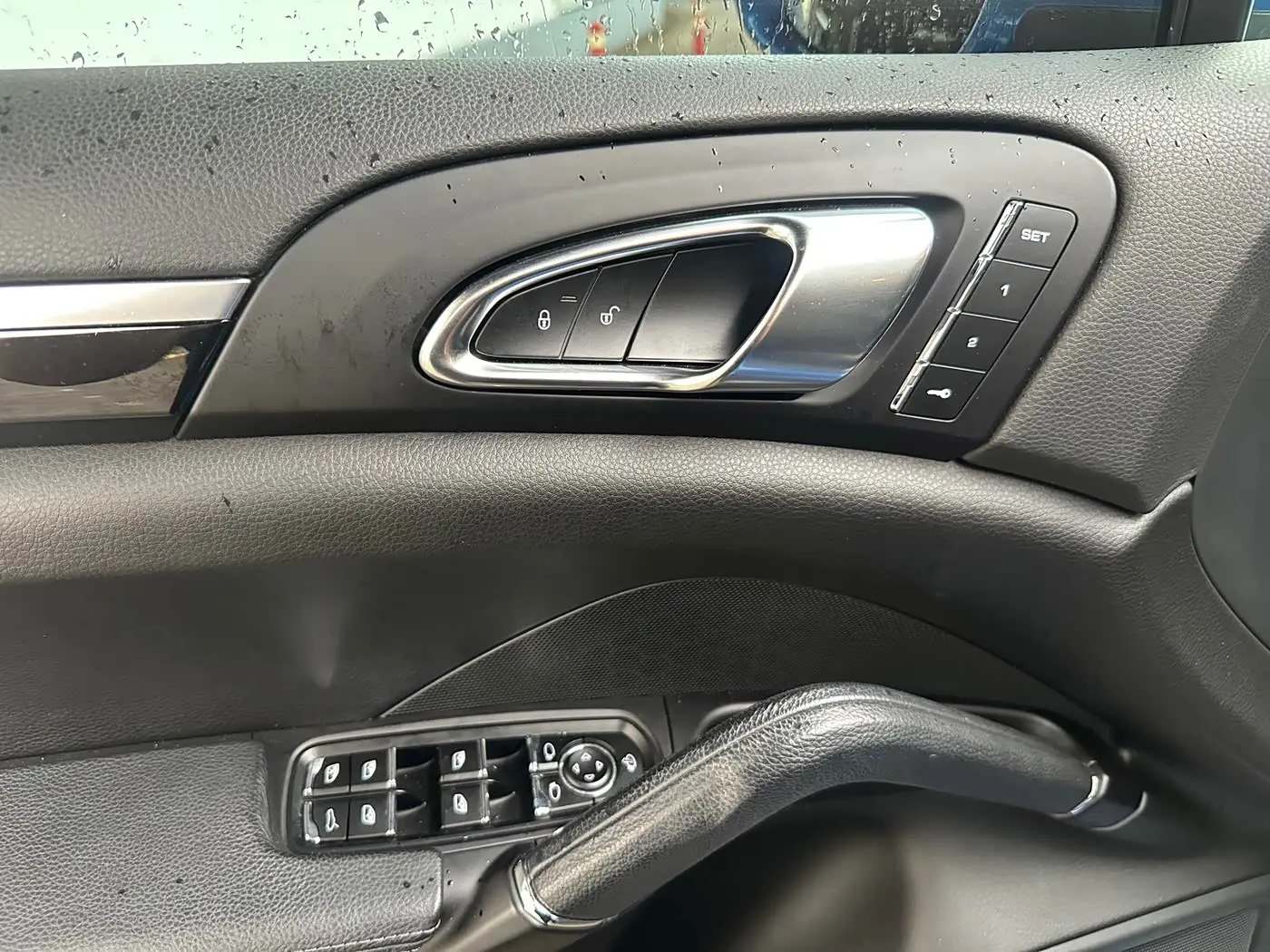 Porsche Cayenne 2017 — Photo 6/14