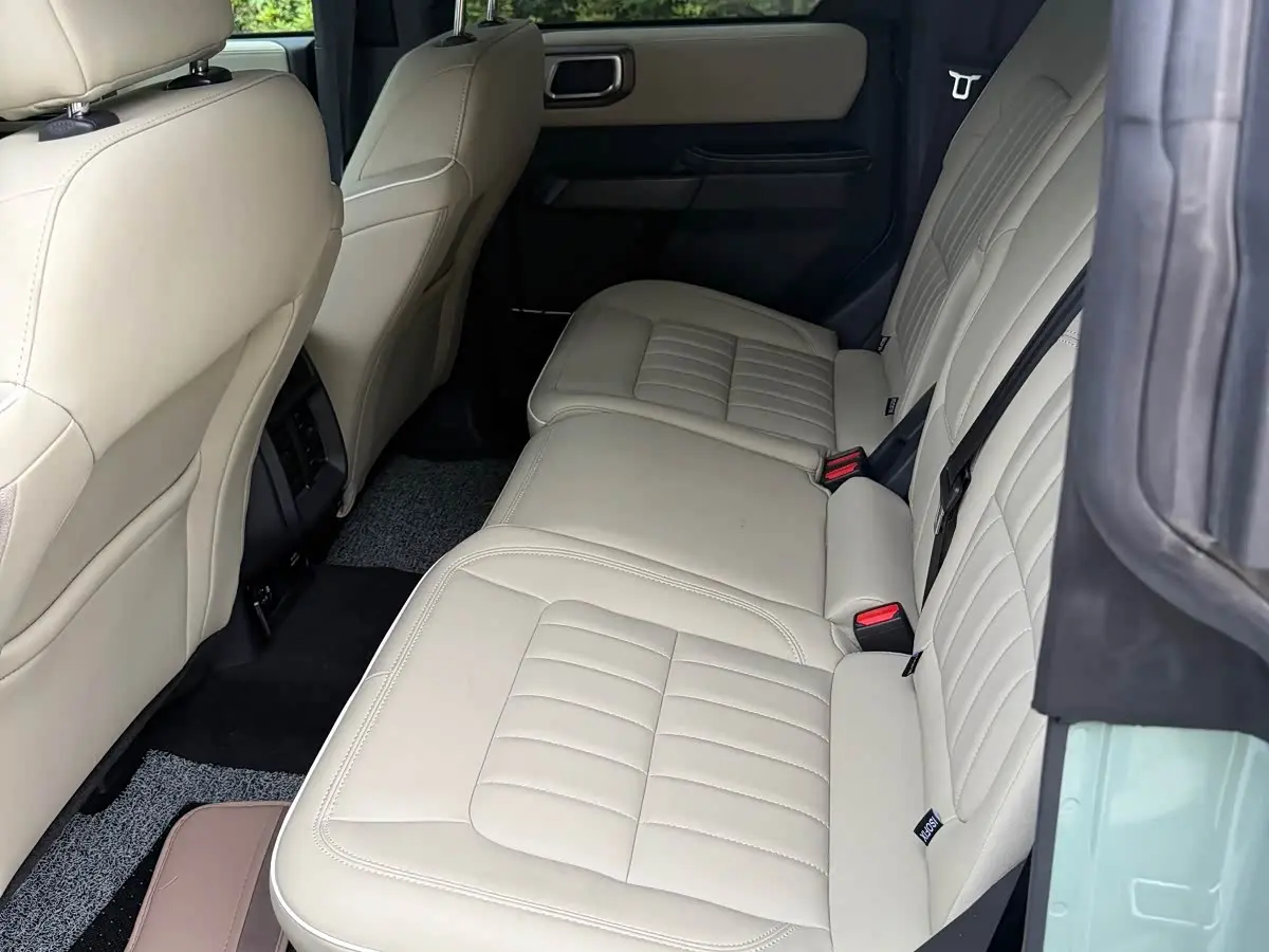 Ford Bronco 2026 — Photo 11/15