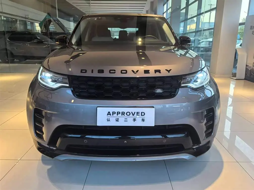 Land Rover Discovery 2021 — Фото 2/16