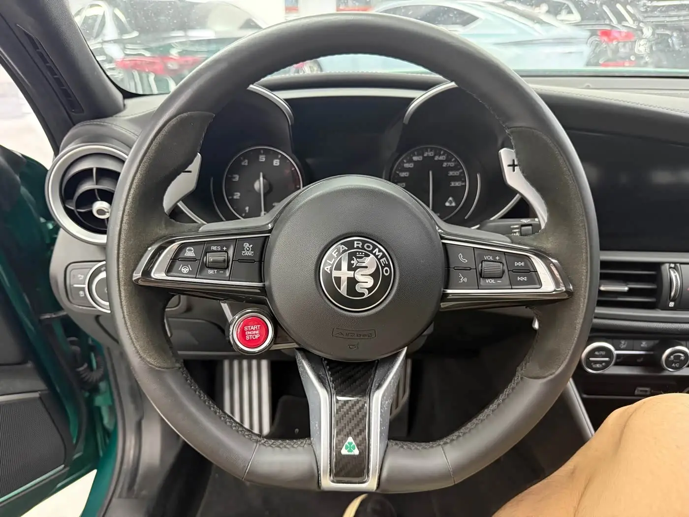 Alfa Romeo Giulia 2022 — Photo 5/15