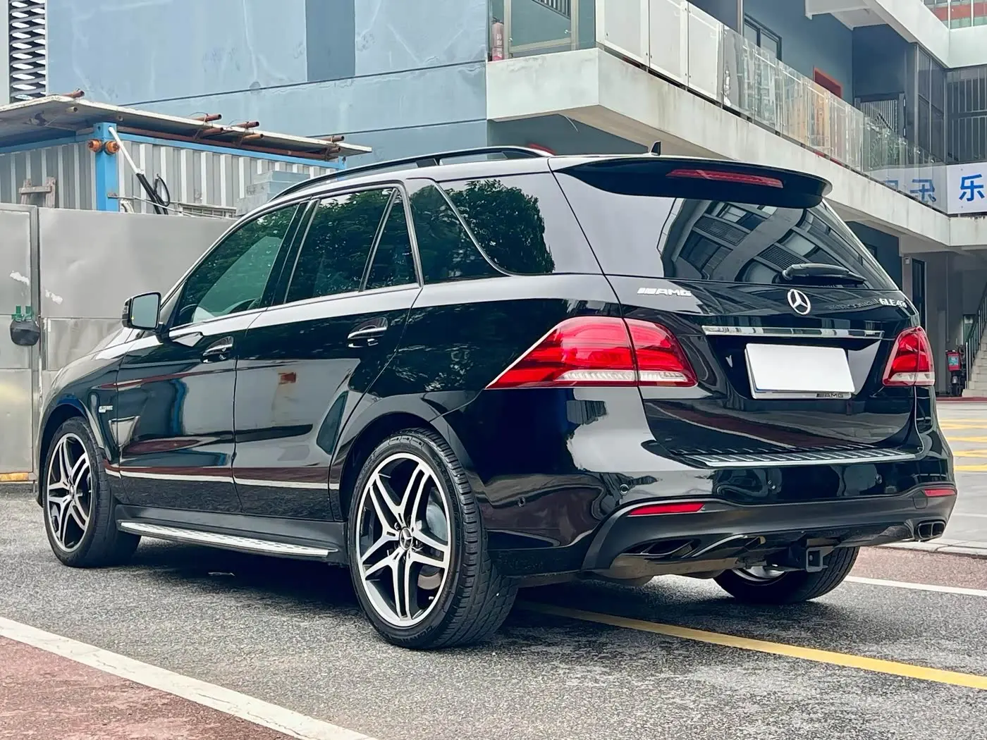 Mercedes-Benz GLE AMG 2018 — Photo 17/20