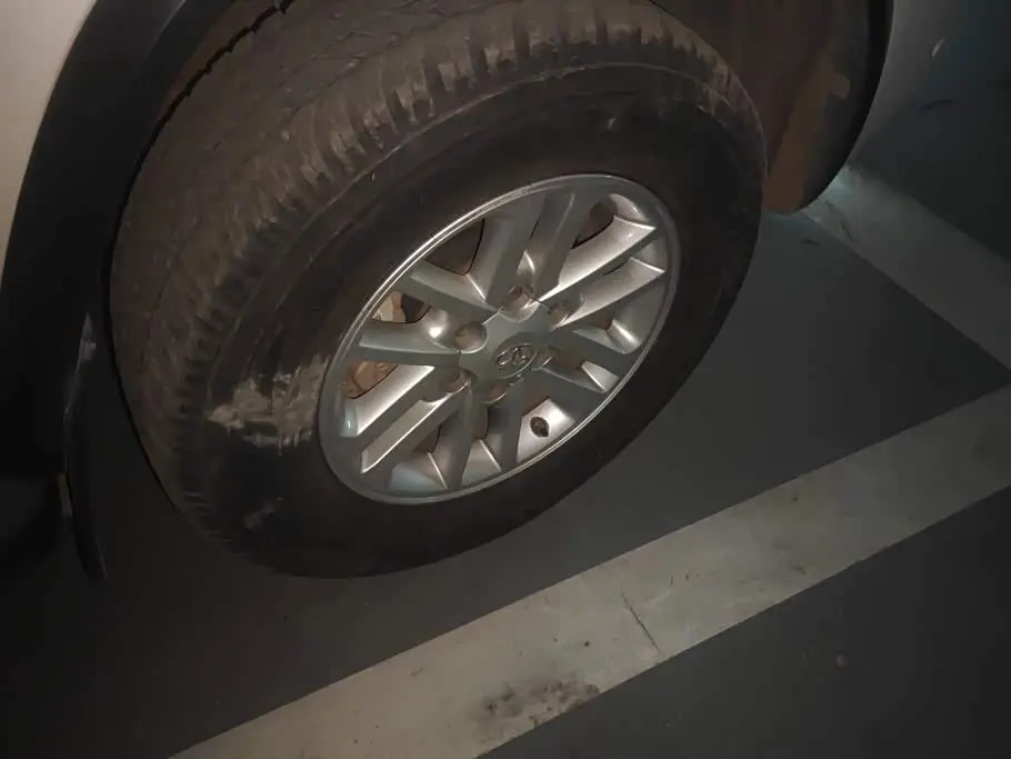 Toyota Fortuner 2017 — Photo 6/16