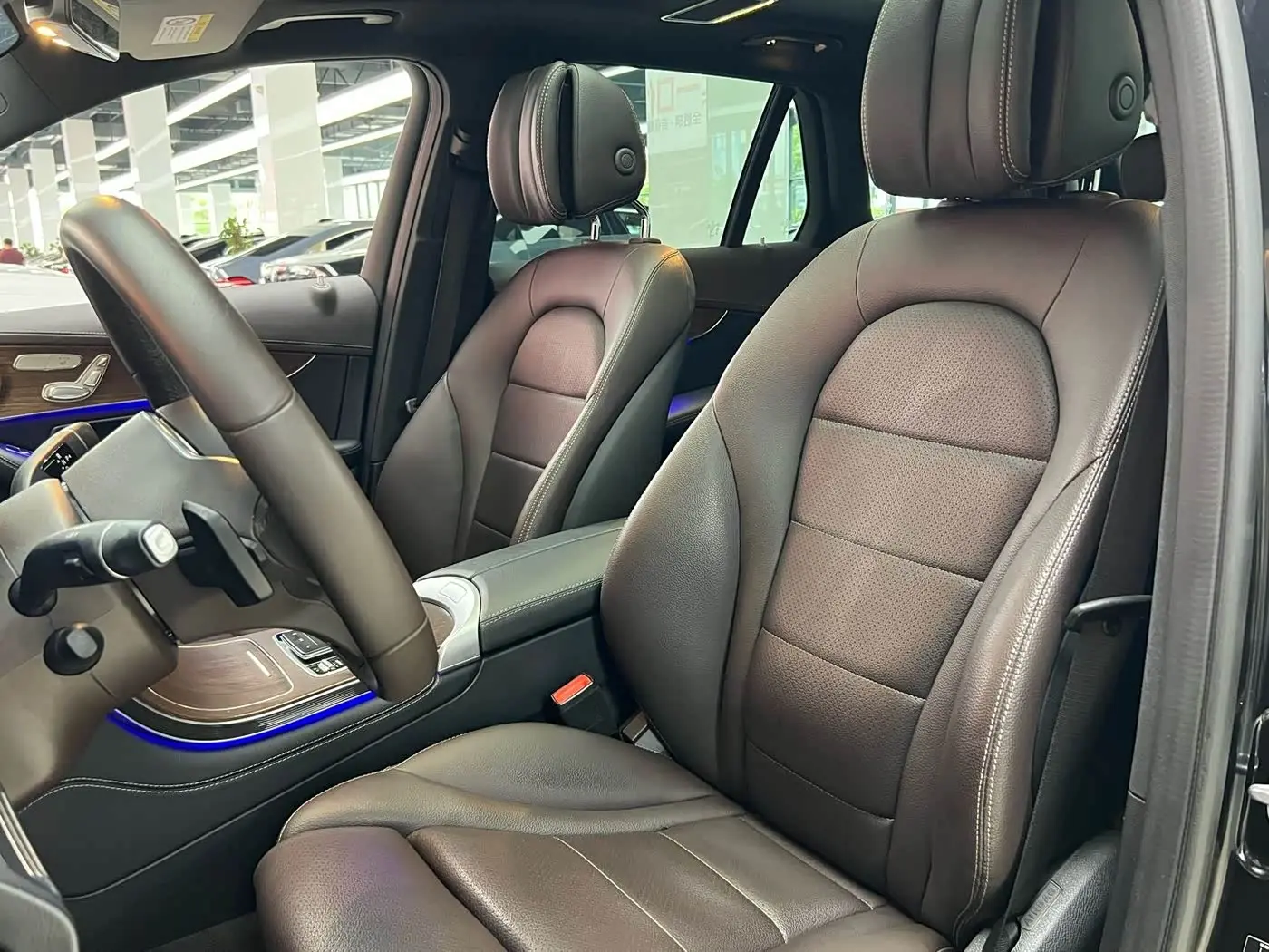 Mercedes-Benz GLC 2021 — ფოტო 9/20