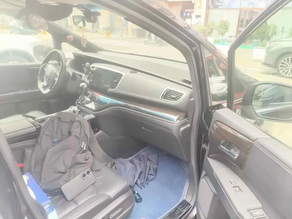 Honda Odyssey 2018 — Şəkil 13/13