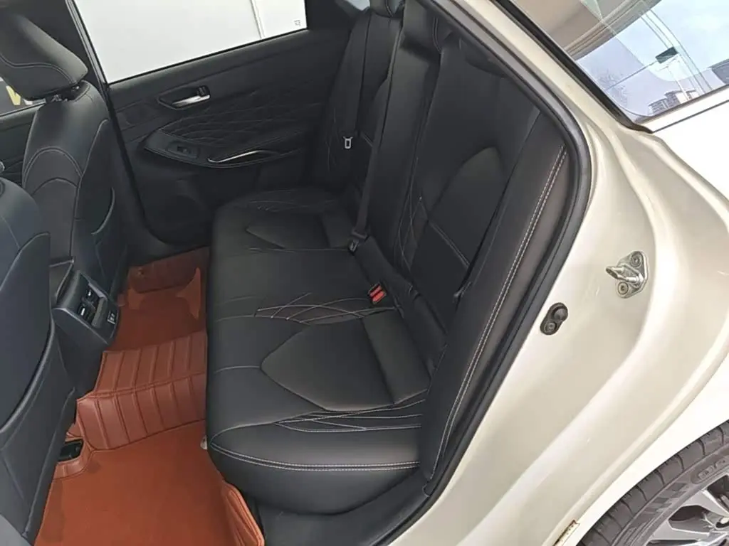 Toyota Avalon 2021 — Şəkil 17/20