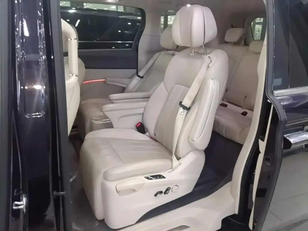 Voyah Auto Voyah Dreamer 2023 — Şəkil 17/20